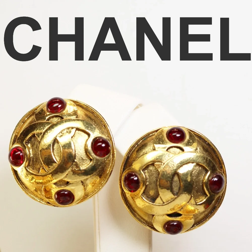 Chanel CC Logo Gripoix Ruby Red Glass Embellished Vintage Clip-on Earrings EUC